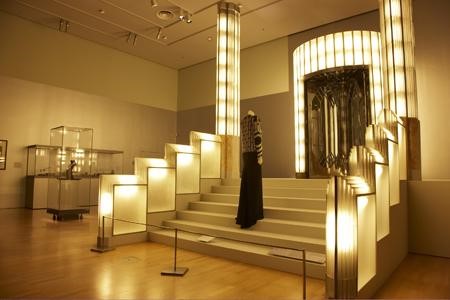 47-Art_deco_Hotel_entrance_web.jpg